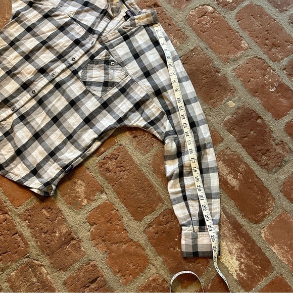 Patagonia Double Weave Woven size 4 button down Feather Grey shirt - Picture 9 of 15